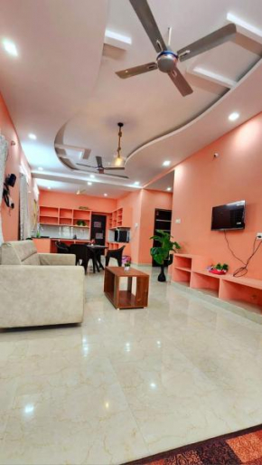 RUSHITHA HOME STAY-AC Rooms-FREE WIFI-FLAT TV- KITCHEN-DOOR SERVICE-NEAR TO ALIPIRI